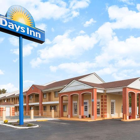 Days Inn By Wyndham Ottawa Exterior foto